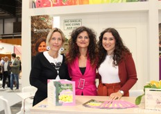 Ketty D'Aquila, Chiara Lo Bianco e Valeria Sorce dell'Organizzazione di produttori Bio Sikelia, nata nel 2010, dall'unione di alcuni imprenditori agricoli siciliani, con un'esperienza pluriennale nella produzione di frutta e ortaggi in biologico.