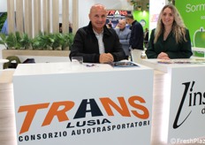 Massimo Ferraresi e laura Pagano del Consorzio Autotrasportatori TransLusia. "Sono 10 anni che partecipiamo a questa fiera e, in particolare da un paio d'anni, notiamo un buon flusso di visitatori".