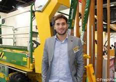 Antonio Ravaglia della N.Blosi, che produce carri raccolta.