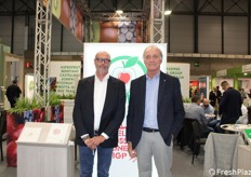 A destra: Domenico Sacchetto, presidente Consorzio Mela Rossa Cuneo IGP e presidente OP Piemonte Asprofrut.