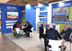 Da oltre 50 anni, ICOEL mette passione e impegno nel progettare e realizzare soluzioni per lavorazione, calibratura, selezione della qualità interna ed esterna, confezionamento e tracciabilità dei prodotti ortofrutticoli.