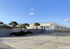 L'ingresso dell'azienda di produzione "Speranza"