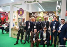 Foto di gruppo allo stand Spreafico