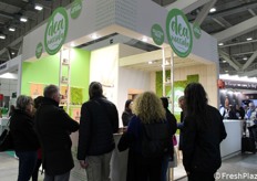 Stand sempre pieno per le creme spalmabili a marchio Deanocciola.