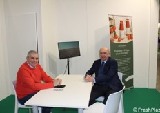 Mario Maranesi (Ceo) e Alberto Piovani (direttore vendite) di Manaresi aziende agricole di Longastrino (FE). "La nostra ambizione è emergere come azienda specializzata nella coltivazione e lavorazione di pomodori biologici italiani di prima qualità. Puntiamo in particolare all'export". 
