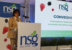 Carmela Suriano, direttore EMEA di NSG, saluta i presenti