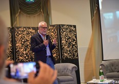 Paolo Pari (direttore Almaverde Bio) durante il suo intervento