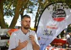 Matteo Mazzoni, referente per Cico Mazzoni, intervistato da una tv