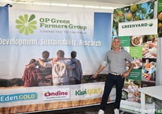 Presso lo stand Greenyard / OP GFG-Green Farmers Group, il responsabile Andrea Saragoni ha illustrato il lavoro che la filiale italiana della multinazionale commerciale Greenyard sta portando avanti per consentire alla grande distribuzione di approvvigionarsi in modo costante e diretto dalle organizzazioni di produttori che lavorano per la Greenyard. In Italia opera la OP Green Farmers Group, licenziataria di diversi interessanti club varietali come la pera EdenGold, le nettarine piatte Ondine e il kiwi giallo Gold, di cui Greenyard ha pagato le royalties. Ora l'obiettivo è ampliare la base sociale della OP.
