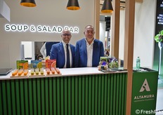 Fabio e Alfonso Altamura, rispettivamente vicepresidente e presidente dell'Organizzazione di produttori campana Altamura.