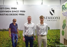 Davide e Alessandro Simeoni della Simeoni Kiwi Plant.