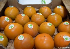 In fiera l'Op ha messo in vetrina il cachi biologico a marchio aziendale.