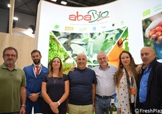 Team Aba Bio/ABA Mediterranea. I soci della cooperativa provengono da Puglia e Basilicata e la zona principale di produzione è l'arco del metapontino.