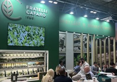 Stand Fratelli Cafaro 1989, specializzata in baby leaf ed erbe aromatiche da 36 anni.