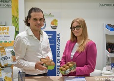 Philipp Breitenberger, titolare della società agricola F.lli Breitenberger, che detiene il marchio Kiwiny, e Beatrice Facchin