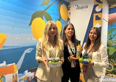 F.lli Vinaccia, tra i player italiani più noti nel settore del limoni. In fiera, Valentina Sanna, Camilla e Serafina Vinaccia
