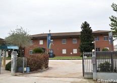 Un invito alla scoperta dell'innovazione è giunto nella giornata del 15 ottobre 2025 a un selezionato parterre di ospiti per l'inaugurazione delle nuove serre a tecnologia avanzata del Centro Ricerche Bayer Crop Science di Latina