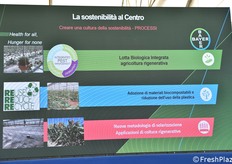 Il sito utilizza un sistema di biorisanamento che usa le piante per degradare i principi attivi residui dei trattamenti, impedendo il rilascio nell'ambiente. L'adozione di materiali biocompostabili (fili e anelli) e la lotta biologica, riducendo l'uso di trattamenti chimici, dimostrano la serietà dell'impegno ecologico. Una tecnica particolarmente efficace è stata la solarizzazione del terreno potenziata con l'uso di carbone, che ha consentito di distruggere i patogeni in soli 18 giorni.