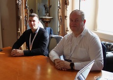 Damian Strugala (buyer) e Krzysztof Kasperski (rappresentante commerciale) di Dino Polska, rete di negozi alimentari che sta crescendo velocemente in Polonia.