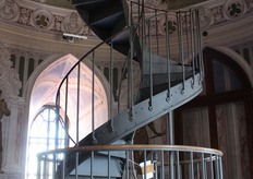 Visitando la torre del castello, è possibile salire con una scala elicoidale e visitare i piani superiori.