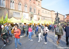 Centinaia di migliaia di persone hanno visitato, nel fine settimana dal 7 al 9 novembre 2025, il Villaggio Coldiretti in centro a Bologna. Un modo efficace per far conoscere ai consumatori le aziende agricole e i loro prodotti (fotoservizio Cristiano Riciputi)
