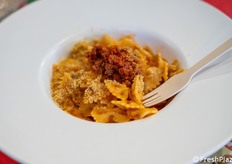 Uno dei tanti piatti di degustazione preparati dallo chef La Cognata presso lo stand Buttiglieddru.