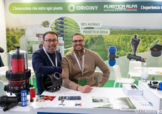 Giuseppe Moschella, marketing e comunicazione, Francesco Sansone, product development di Originy - Plastica Alfa.
