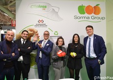 Foto di gruppo per lo staff di Sorma