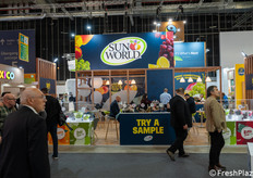 Lo stand di Sun World.