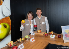 Maria Forcher Tappeiner e Alexander Hõller, sommelier di mele dell’Alto Adige.