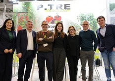 Produzione di sistemi per la cultura idroponica nelle serre. In rappresentanza della P.TRE Greenline: Marisol Jaurez, Paolo Pavano, Michele Pavano, Francesca Pavano, Daniela Frigerio, Gabriele Roncaletti, Mauro Cantoni.