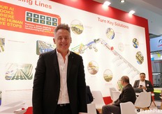 Omar Papi, CEO di Futura Srl, specializzata nella progettazione di calibratrici elettroniche e impianti completi per l'ortofrutta. Soluzioni per la selezione, calibrazione e confezionamento che ottimizzano i processi produttivi di frutta e verdura.