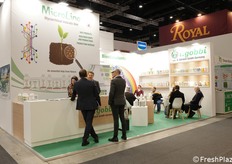 L. Gobbi produce e commercializza regolatori di crescita, biostimolanti e fertilizzanti fogliari. Con quasi settant'anni di attività, offre soluzioni per l'agricoltura professionale che includono prodotti biologici, a base di alghe e specifici per innesti, potature e ombreggiamento. MicroLINE è una gamma di prodotti a base di micorrize e rizobatteri per l'agricoltura sostenibile. I consorzi microbici agiscono in simbiosi con le radici, migliorando l'assorbimento dei nutrienti e la resistenza agli stress, garantendo colture più sane e produttive nel rispetto dell'equilibrio ecologico.