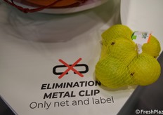 Retine senza la clip metallica