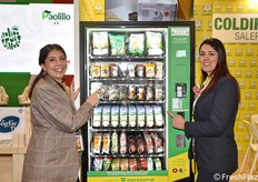 Per Coldiretti Campania, Ilaria Di Muro e Teresa Di Nardo, che in fiera si sono dedicate a far conoscere il Distributore Amico, che offre prodotti sia freschi sia confezionati della filiera campana di Coldiretti.