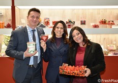 Per Cartonpack Group, da sinistra: Massimiliano Persico, Agata Costanzo e Fulvia Guglielmi.