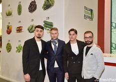 Italia Terra Buona produce, confeziona e distribuisce ortaggi freschi coltivati su 300 ettari di proprietà. Gestisce l’intera filiera applicando la lotta integrata e certificazioni GlobalGAP. Da sinistra: Simone Pio Acurzio, Pasquale Ventrone, Giuseppe Salerno e Antonino D'Amico.