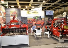 Lo stand dei macchinari Massano.