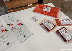 Peperoncino calabrese in scaglie, semi, polvere della Mara Spezie.