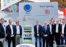 Il team di Orbita, società benefit che riunisce Lagnasco Group e Ortofruit Italia.