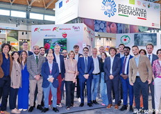 Il numeroso staff della RK Growers e altre imprese collegate, come la Rivoira.