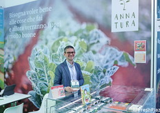 Luigi Roggi in rappresentanza della ditta specialista in verdure di V gamma, Anna Tura.