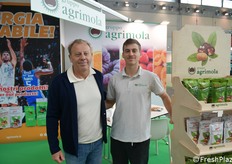 Luca e Sassi di Agrimola, azienda che si occupa di castagne e frutta trasformata