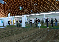 L'esposizione indoor ha suscitato grande interesse.