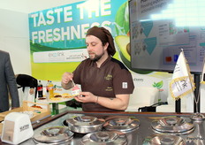 Forse per via del delizioso gelato egiziano alla fragola che distribuivano gratuitamente?