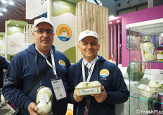 Vincenzo Savoia, presidente della società consortile Perla Italia, e Aldo Luciano, presidente del Consorzio di Tutela della IGP del Finocchio di Isola Capo Rizzuto.