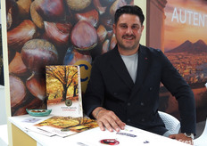 Domenico Coviello, responsabile produzione e vendite dell'Azienda Agricola Coviello, realtà campana specializzata in Marrone di Roccaspide IGP e marroni secchi.