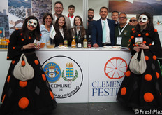 Presente anche il Comune di Corigliano-Rossano e il suo Clementina Festival. Diverse le aziende del territorio presenti: BioSmurra, Possidente Fruit, Osa Gestioni, Olearia Geraci, La Perla, Nobili Caracciolo, Casa Agrumi. Non poteva mancare, inoltre, la maschera Clementizia, che rappresenta allo stesso tempo il Clementine Igp di Calabria e la liquirizia DOP di Calabria. "Entrambi trovano la massima produzione nella nostra città".
