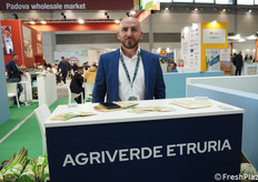 Visha Bari in rappresentanza della Agri Verde Etruria di Montalto di Castro (Pescia Romana), specializzata in meloni, angurie e ortaggi, in particolare asparagi.