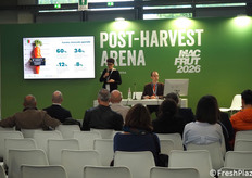 La Post-Harvest Arena è un'area tematica dedicata all'innovazione nella gestione post-raccolta, focalizzandosi su tecnologie, packaging sostenibile, sicurezza alimentare e riduzione dell'impatto ambientale nella filiera ortofrutticola. In foto, Daria Lodi, esperta di consumi e Gdo di CSO Italy, durante un suo intervento.